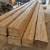 Altholzsparren original gehackt und gebürstet